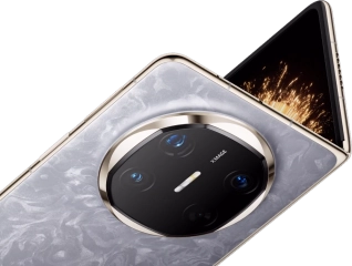 HUAWEI Mate X6